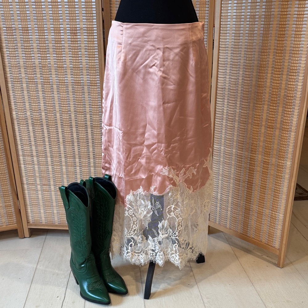 NWT Bohme Blush and Cream Lace Midi Skirt